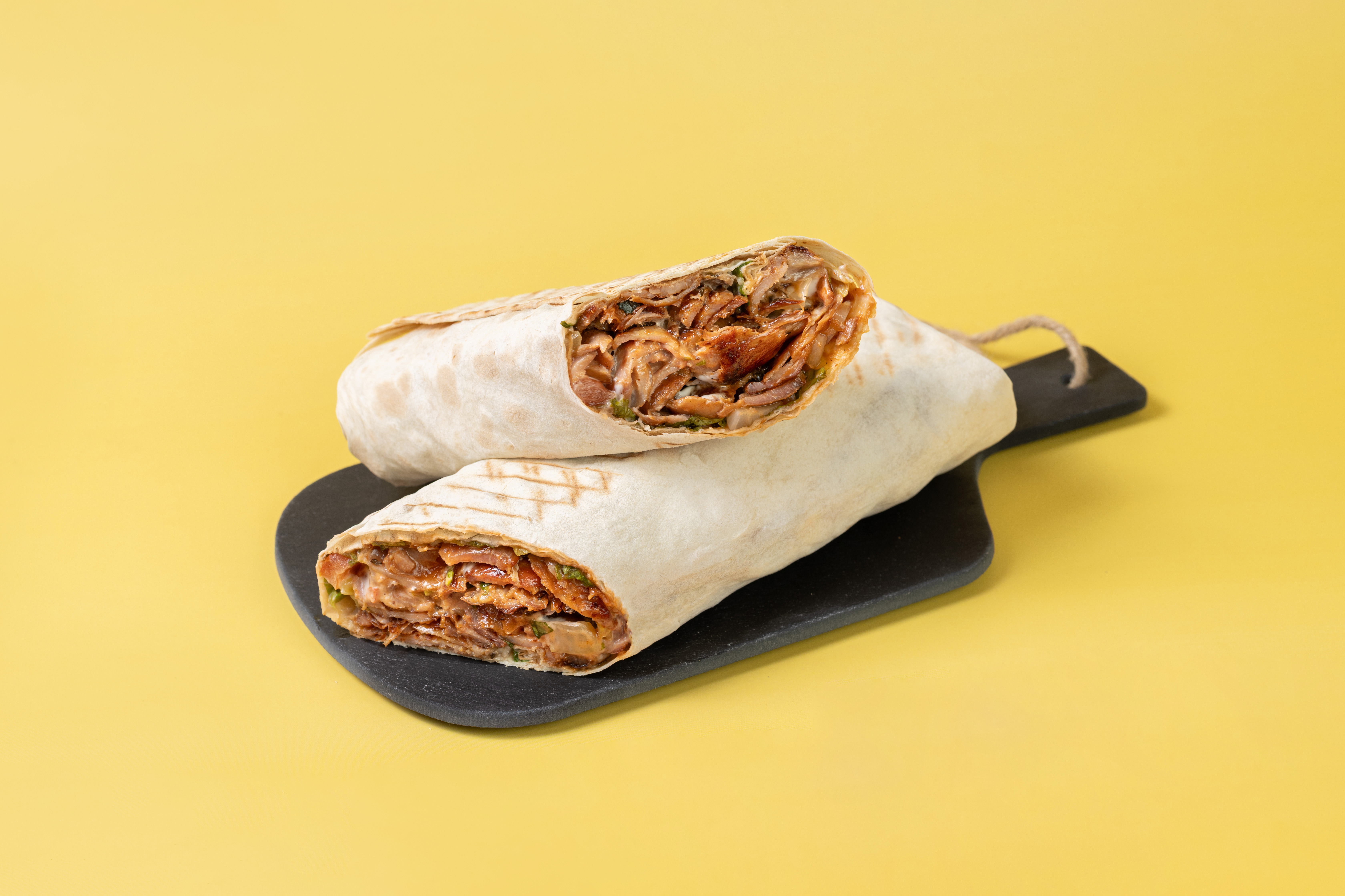 სტანდარტული შაურმა ლავაშით